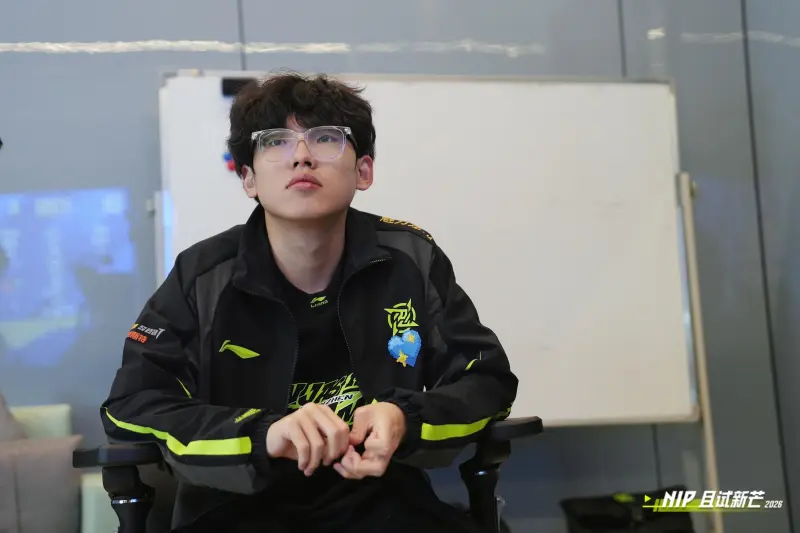 Assum：Elk和Hang都很厉害，希望明天在下路能打得激烈一些